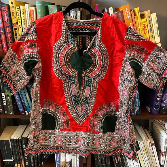 Handmade Vibrant Red Ghanaian Dashiki - Picture 1 of 4
